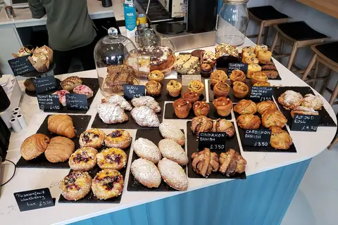 Rowes Bakery photo 1